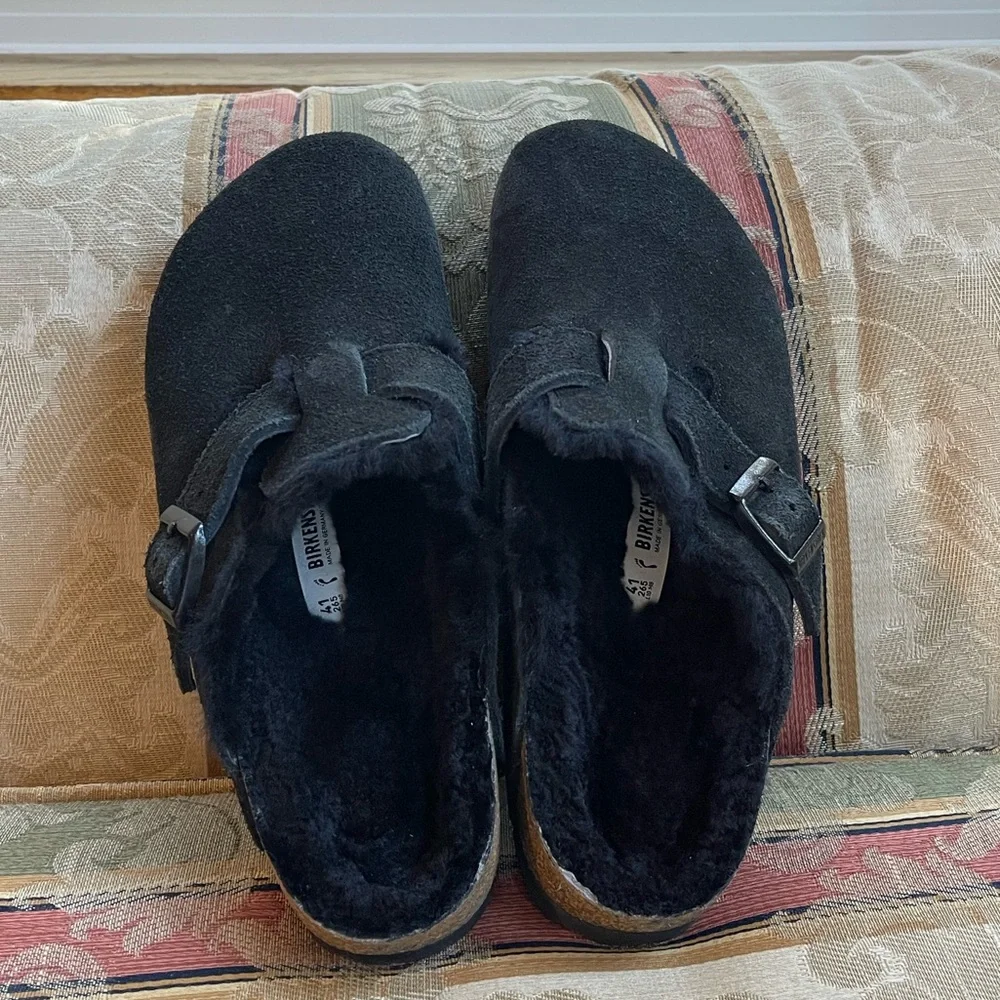 Birkenstock Boston Shearling Suede. Size 10-10.5 Women/ 8-8.5 Men
N17-08 - Picture 3 of 8